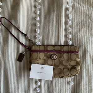 Coach clutch bag